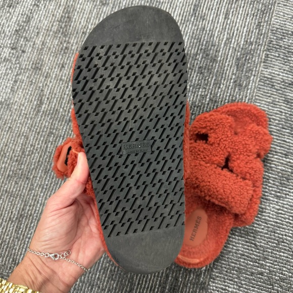 HERMES CHYPRE SANDALS TEDDY - Picture 9 of 11